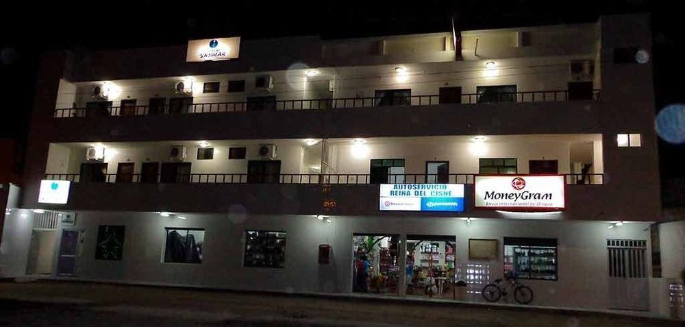 Hostal Insular Puerto Villamil Exterior photo